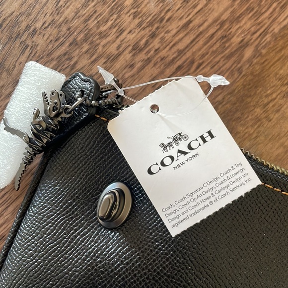 NEW Coach Leather Travel Pouch - Picture 5 of 7